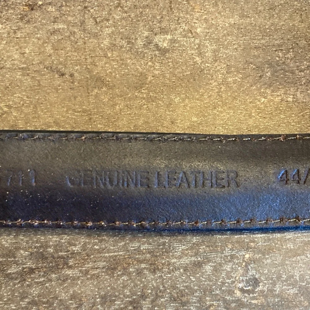 Men's Black Brown Leather Belt‎ Brass Tone Buckle Size 44 Classic Timeless